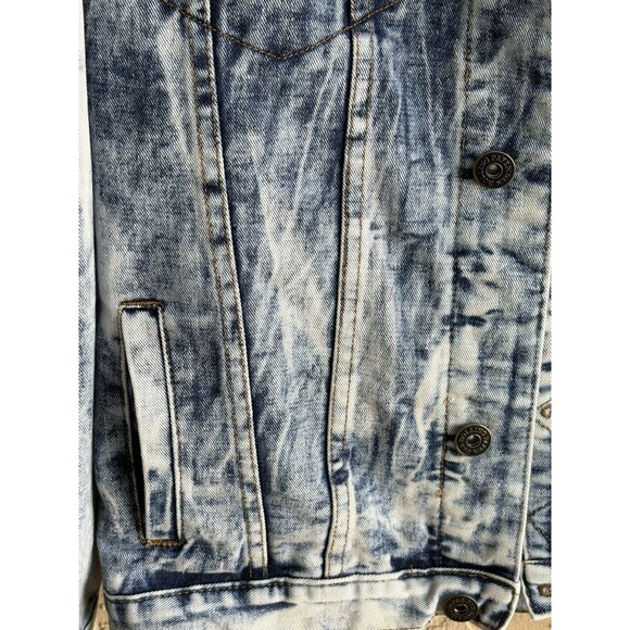 Rolling Paper Vintage Large Distressed Acid Wash Denim Women’s Jean Jacket Boho - Picture 8 of 13